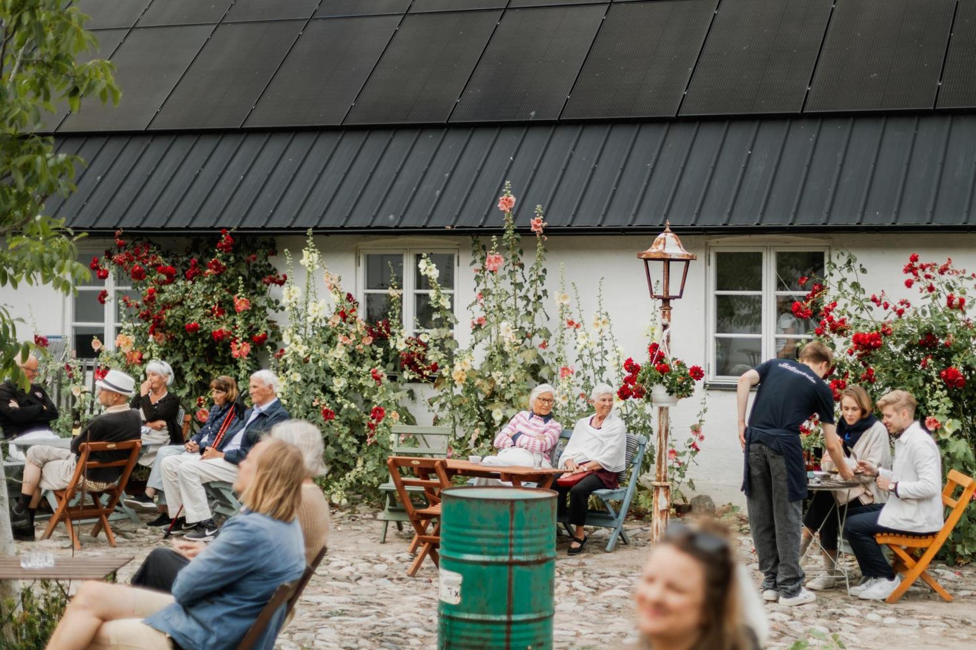 Bed and Breakfast Skoellengarden Симрисхамн Экстерьер фото